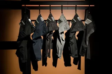 Replay Denim Revolucija: Hiperflex+ model traperica