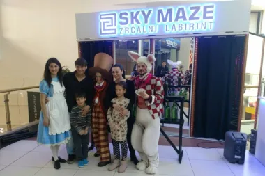 Otvoren Zrcalni labirint SKY MAZE!