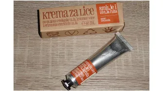 Test zona: Sapunoteka krema za lice od smilja i divlje ruže