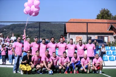 Revijalnom muško-ženskom nogometnom utakmicom najavljen nastavak kampanje “Darujmo ružičasti život”
