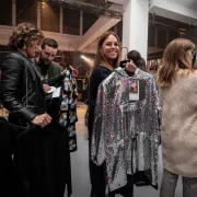 MOSCHINO [tv] H&M groznica zavladala Zagrebom