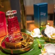 Blagdani će divno mirisati uz parfeme Avon Life COLOUR by Kenzo Takada