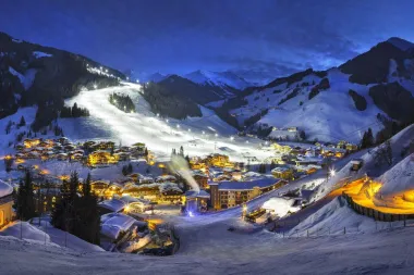 Zabavna zima u skijaškom cirkusu Saalbach