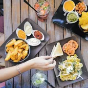 TOP 10 svjetskih street food destinacija: od brzih grickalica do pokretnih gozbi