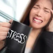 6 koraka kako da se smiriš dok si pod stresom