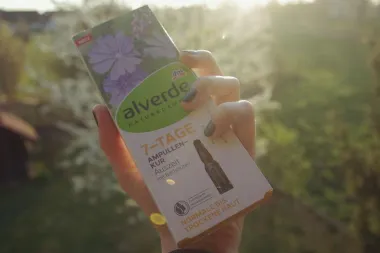 Test zona: Alverde ampule za lice s Bachovim kapima