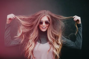 ''Bolne'' fotografije koje će razumjeti sve cure s dugom kosom