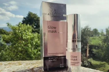 Test zona: Afrodita's Secret Glow mask