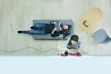 Philips Steam&Go glačalo za besprijekoran izgled bez daske za glačanje