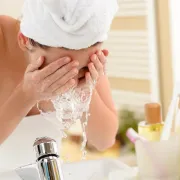 Ljetni beauty trikovi za cure s masnom kožom