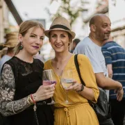 Odlična urbana glazba, fina spiza & ljetna super vibra, može li bolje?