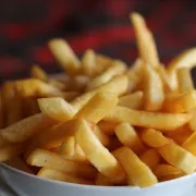 7 razloga zašto žudiš za slanom hranom