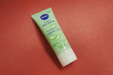 Test zona: Nivea rižin piling za lice za mješovitu kožu