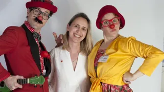 Žena koja stoji iza Crvenih nosova - klaunova koji bolesnoj djeci vraćaju osmijeh na lice