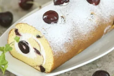 Jednostavan i fini recept: Rolada od višanja i lješnjaka