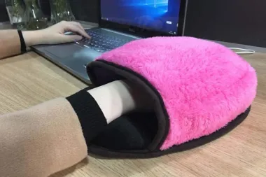 Amazon ima genijalno rješenje za sve koji se bore s hladnim rukama u uredu