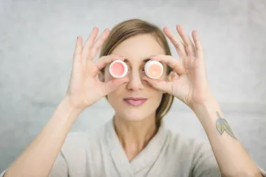 Ne stavljaš kremu sa zaštitnim fakorom i ideš u krevet s maskarom - stvari koje bi trebale izbjegavati u svojoj beauty rutini