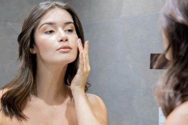 Ove bi sastojke u kozmetici trebala izbjegavati ako imaš suhu kožu