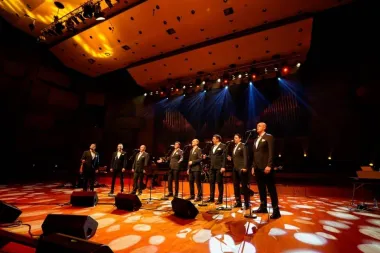 Klapa Rišpet priredila nezaboravnu večer u Lisinskom: Pogledaj kako je bilo