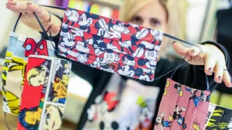 Hrvatske dizajnerske maskice u pop art stilu: Modno osviještene u borbu protiv panike