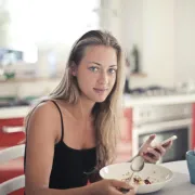 Četiri nutrijenta koje tvoja koža obožava i tri koja trebaš izbjegavati