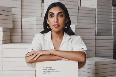 Emocionalni stihovi koji su dirnuli svijet: Tko je Rupi Kaur, pjesnikinja koja progovara o boli i ljubavi?
