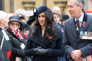 Vojvotkinja koja je postala modna kraljica: Ovi lookovi Meghan Markle dokazuju da je prava ikona stila