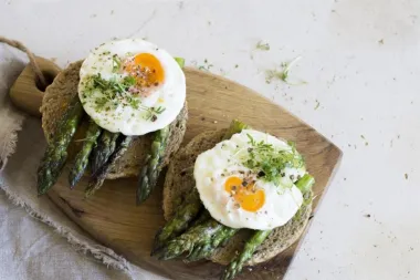 Zbog šparoga vrijedi izgrebati ruke! Donosimo tri recepta za ovu proljetnu deliciju