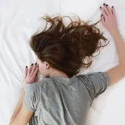 Budiš se pospana? Evo kako zvuk tvog alarma utječe na buđenje