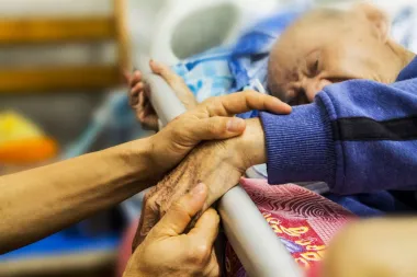 Medicinske sestre su doista posebne, a jesu li onda i muškarci u njihovom životu sretniji od ostalih?
