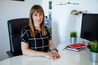 Psihologinja Ana Čerenšek: Kako izmisliti mir kad ga ni prije nismo imali?