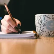 Pisanje kao psihoterapija: Ne moraš biti Virginia Woolf da uzmeš olovku u ruke i pomogneš si