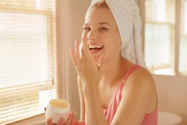 Dermatologinja Vrčić objasnila nam je kako njegovati kožu kod kuće, ali i kako koristiti boostere i serume