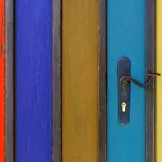Kako se izvodi obnova starih sobnih vrata