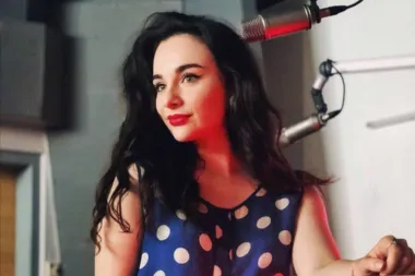 Turbofolk s twistom: Ova mlada dama uspjela je spojiti nespojivo - cajke i poeziju