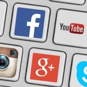 Facebook online status