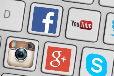 Facebook online status