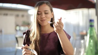 Jesi li već čula za neuronutricionizam, znanost o hrani za bolje raspoloženje i zdrav mozak? Nutricionistkinja nam je objasnila sve o tome