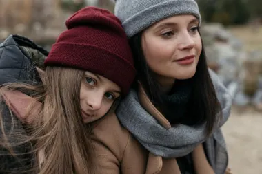 8 razloga zašto izgledamo mlađe od svojih roditelja kada su bili u našim godinama
