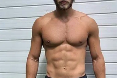 Eyal Booker
