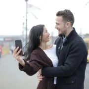 Kako objaviti 3D sliku na Facebooku
