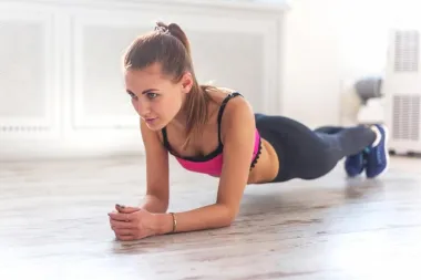 Razmišljaš isprobati 'plank challenge'? Evo što sve trebaš znati o izdržajima