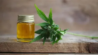 Kratki vodič kroz CBD ulje: Kako ga koristiti i koje su najveće prednosti