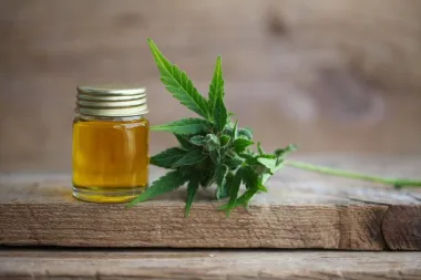 Kratki vodič kroz CBD ulje: Kako ga koristiti i koje su najveće prednosti