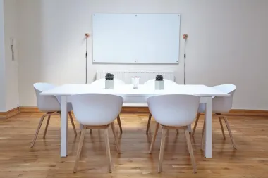 Kako očistiti parket od ljepila?