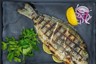 Savjeti kako da se riba ne zalijepi za roštilj