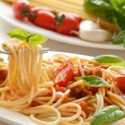 Ne znaš što kuhati? Imamo savršen ljetni recept za tjesteninu - brz i ukusan