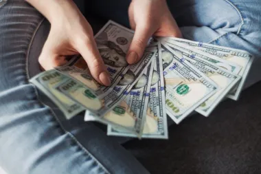 Kako ispravno upravljati novcem i pritom uštedjeti?