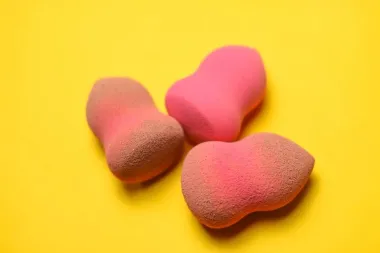 Brzo i učinkovito: Saznale smo koji je najbolji način da očistiš make up spužvicu