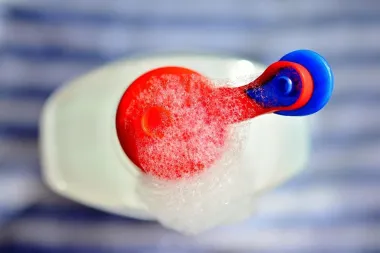 Znate li kako napraviti deterdžent za suđe?
